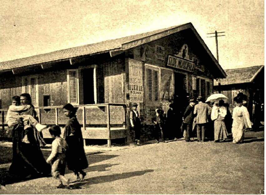 Municipio di Messina in baracca dopo il 1908